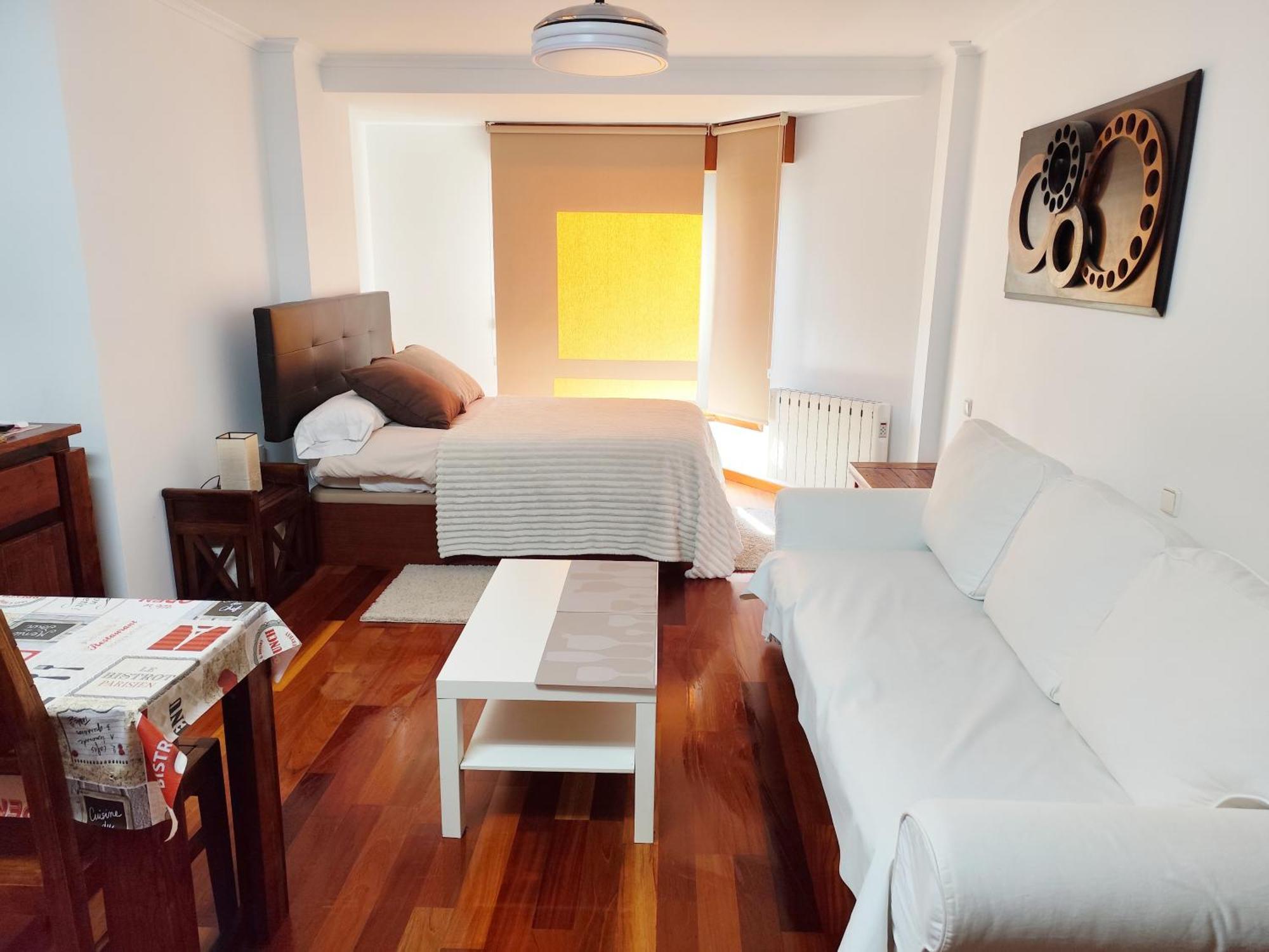 Estudio Centrico, A Pocos Metros Plaza De Espana. Vigo Esterno foto